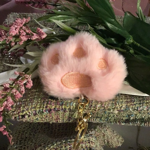 2/$14.00 Furry Paw Print Keychain - Picture 3 of 5